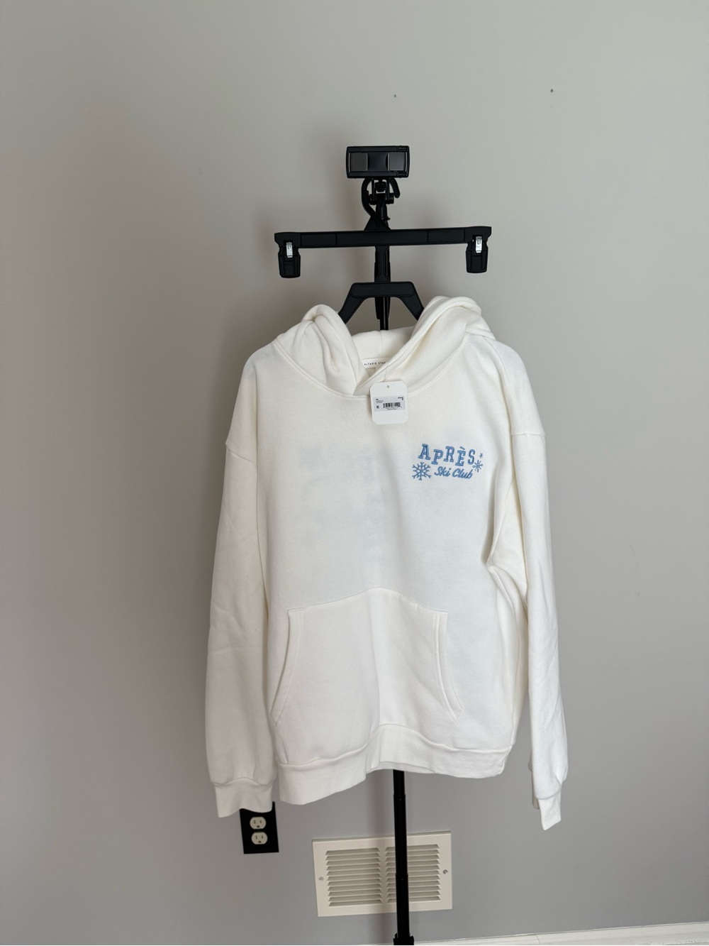 Altar’d State Apres Ski Club Hoodie - Sweatshirt - Picture 4 of 6